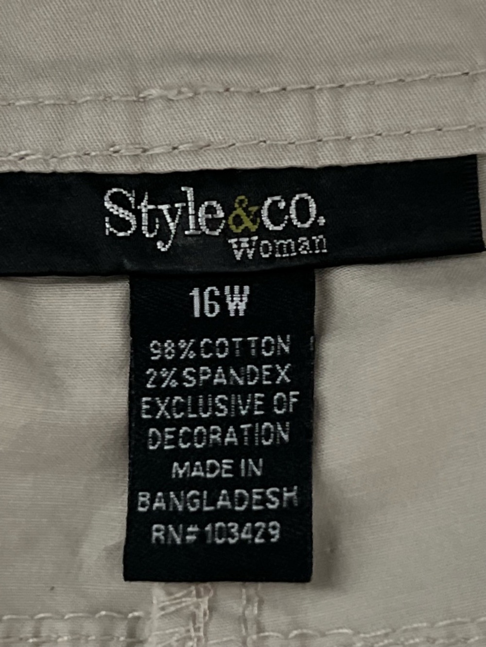 Style & Co. Cute Beige Bermuda Shorts with Stud Accents, Size 16W - Picture 11 of 12